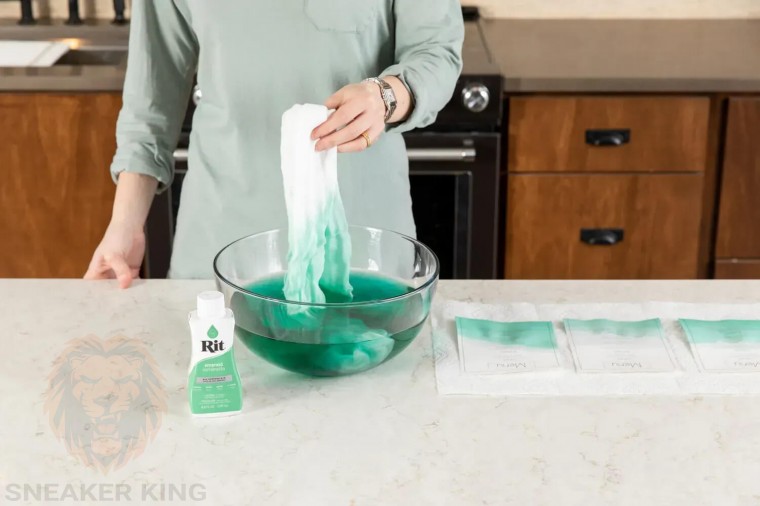 Барвник для натуральних тканин RIT All-Purpose Dye Emerald (смарагдовий зелений), 236 мл